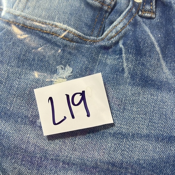 Risen mid rise distressed flares size 32/15 - Picture 12 of 12